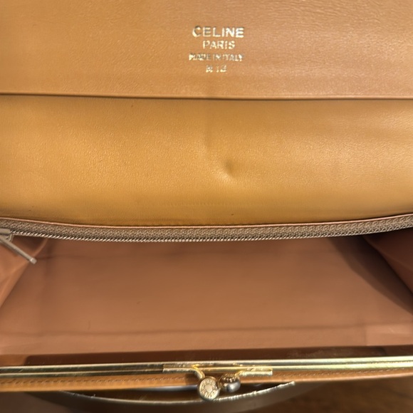 Celine Monogram long Bifold wallet clean interior in good condition beau… - Picture 8 of 16